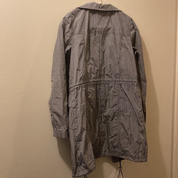 Tory Burch women’s size 0 Lightweifht  Striped blue/white check Jacket - Picture 8 of 9